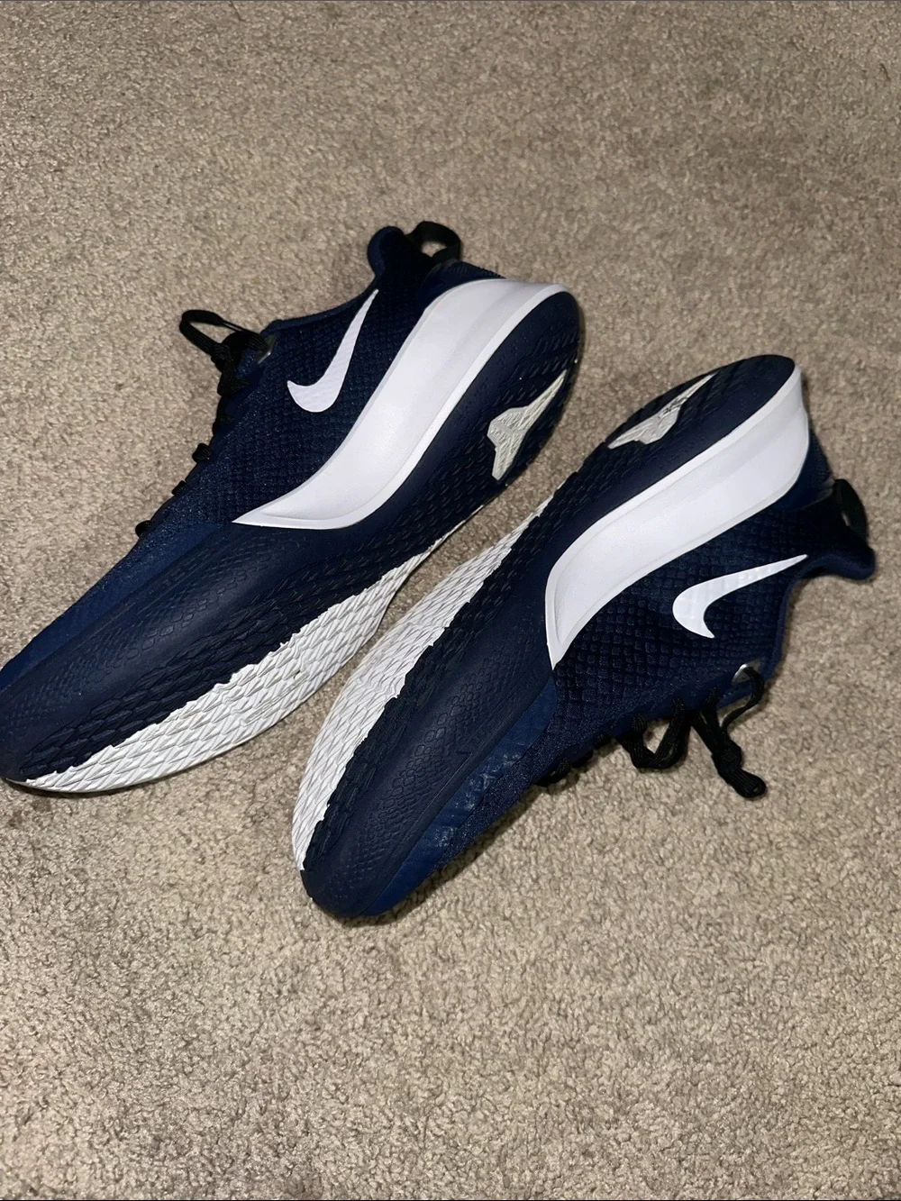 Nike Mamba Focus TB Kobe size 9.5 Midnight Navy AT1214 401 EUC Basketball Shoes